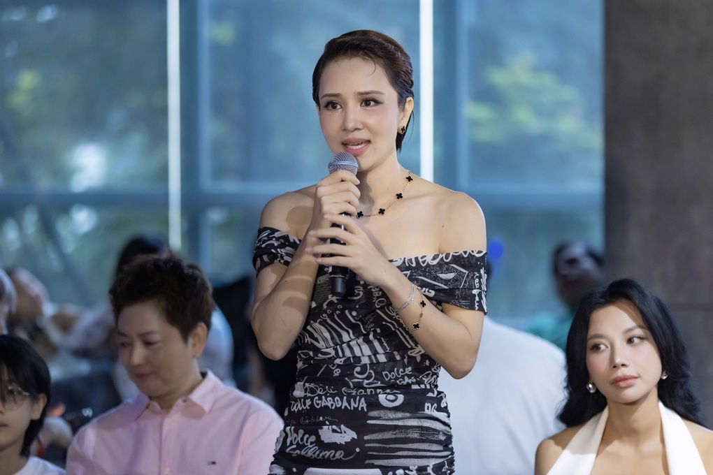Wushu Queen Thuy Hien once prevented her daughter from pursuing music - 1 Nữ hoàng wushu Thúy Hiền từng ngăn cản con gái theo đuổi âm nhạc - 1
