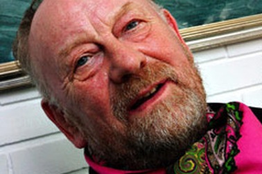 Hoạ sĩ vẽ tranh biếm họa Muhammad thoát chết trong vụ mưu sát