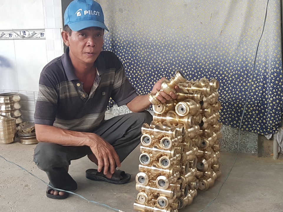 Làng đúc đồng trăm năm tuổi ở Khánh Hòa đỏ lửa vào mùa Tết - 6 Làng đúc đồng trăm năm tuổi ở Khánh Hòa đỏ lửa vào mùa Tết - 6