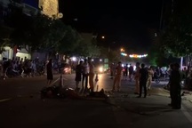 Hai xe máy đối đầu trong đêm, 3 người thương vong