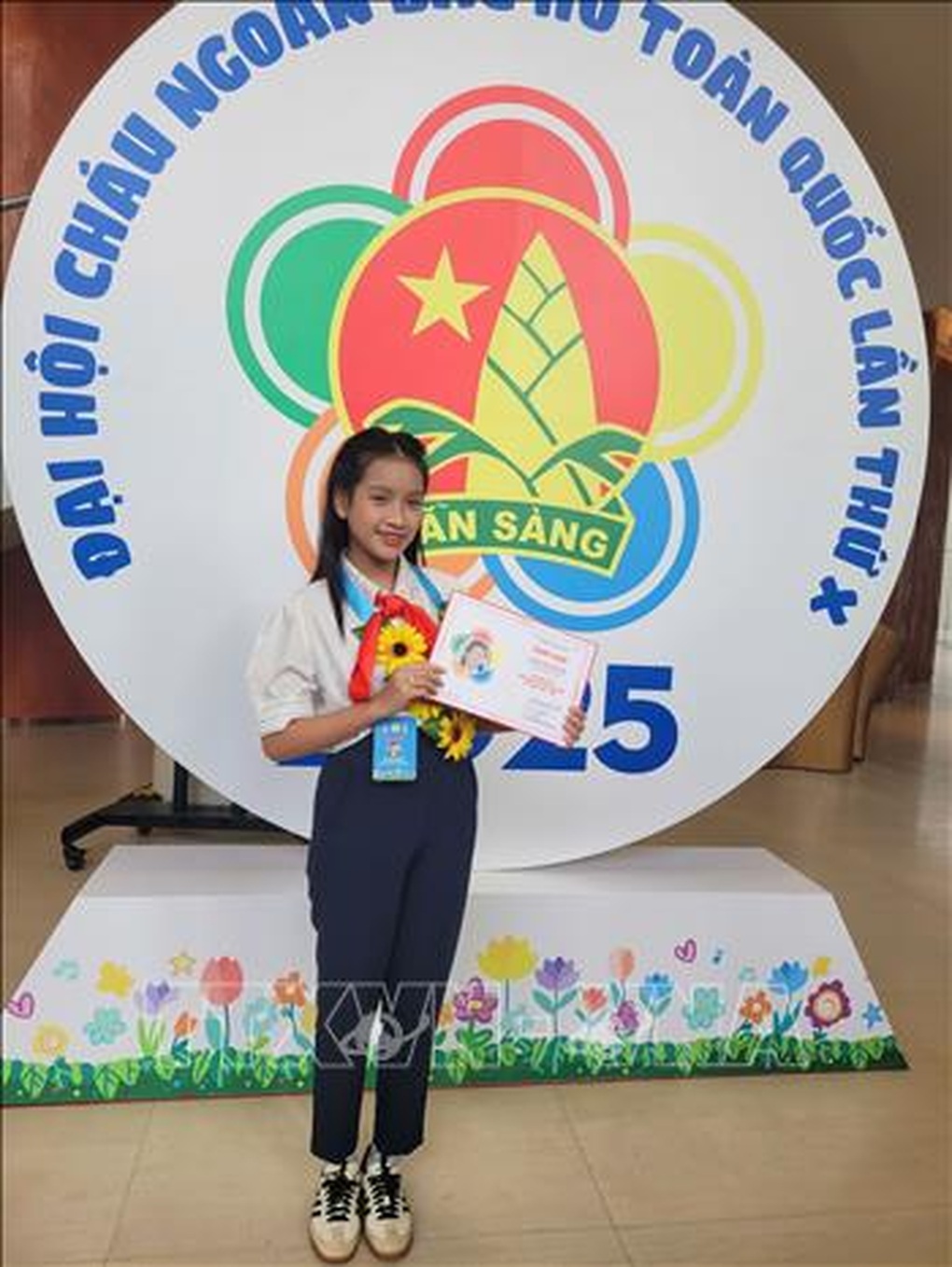 Phần thưởng xứng đáng cho những nỗ lực, rèn luyện - 2 Phần thưởng xứng đáng cho những nỗ lực, rèn luyện - 2