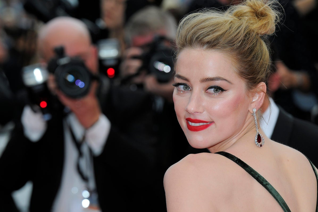 Tài khoản Twitter của Amber Heard bị xóa - 1 Tài khoản Twitter của Amber Heard bị xóa - 1