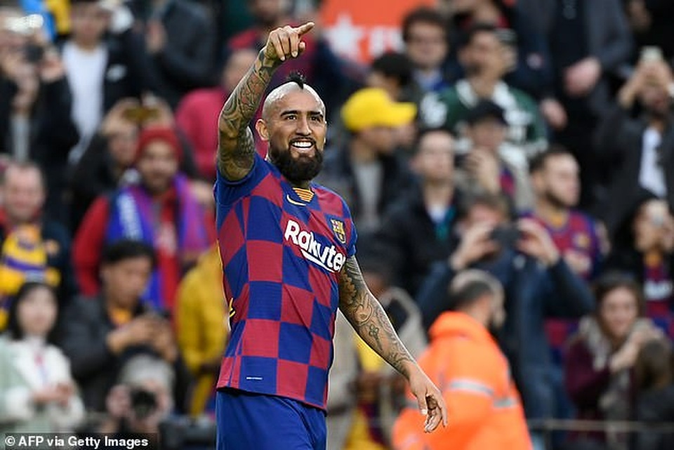Barcelona chưa thể bán Vidal cho Inter, nhận cảnh báo về Depay - 1 Barcelona chưa thể bán Vidal cho Inter, nhận cảnh báo về Depay - 1