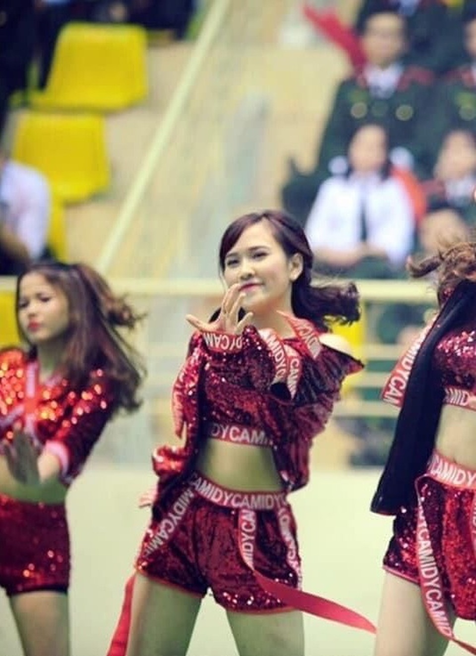 Nữ sinh tốt nghiệp loại Giỏi Học viện An ninh cháy hết mình với đam mê - 4 Nữ sinh tốt nghiệp loại Giỏi Học viện An ninh cháy hết mình với đam mê - 4