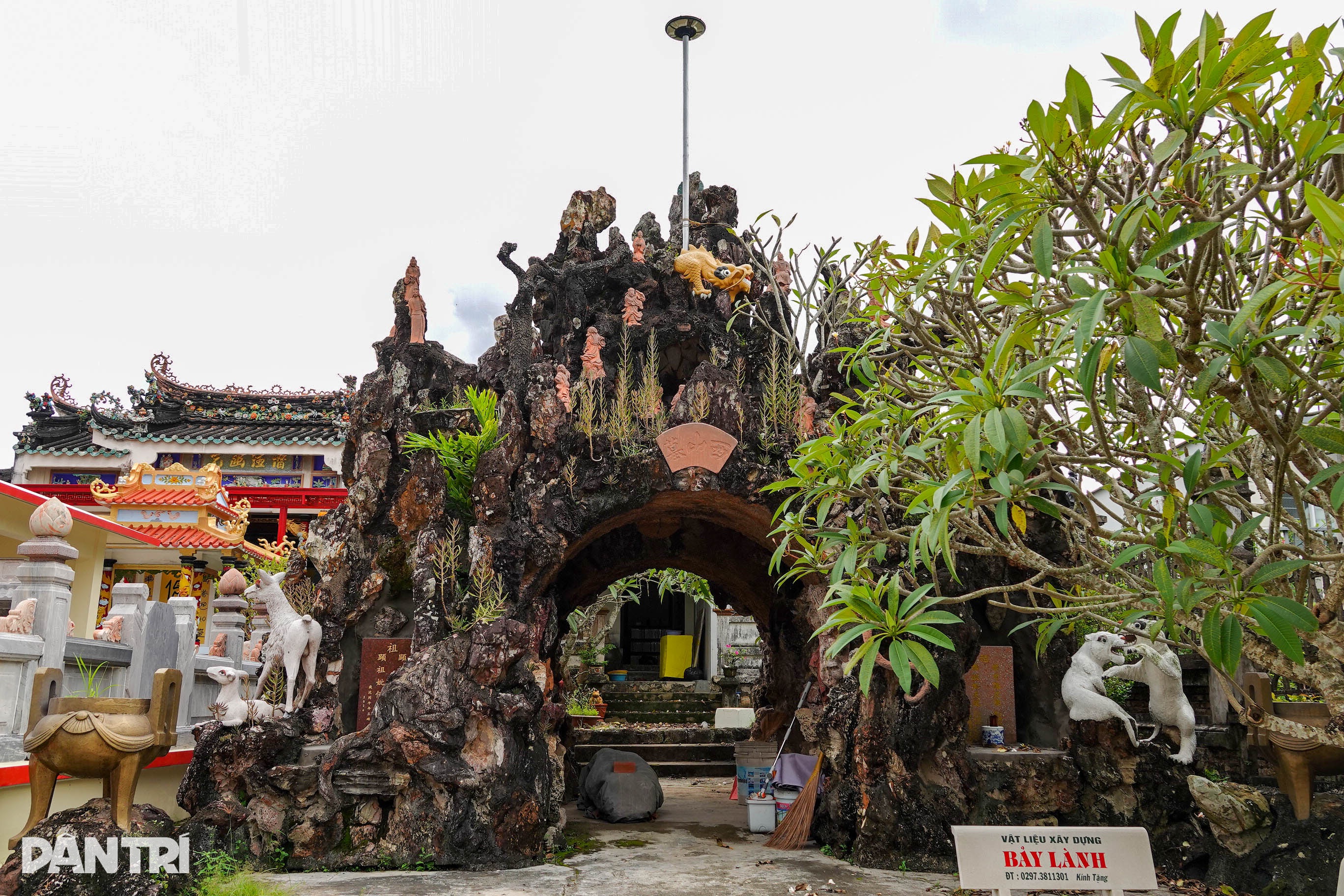 Gallery - Lăng mộ 3.000 lượng vàng ở An Giang, giá trị thật hay lời đồn thổi? | Báo Dân trí