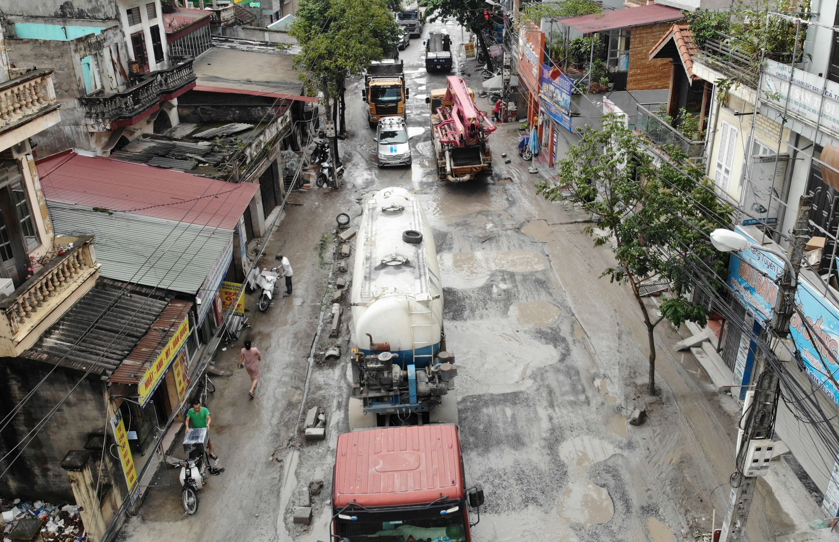 La liệt "hố bom" tử thần trên con đường đau khổ, giữa lòng thủ đô