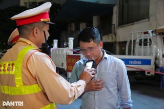 Sẽ đồng loạt kiểm tra nồng độ cồn sáng mùng 1 Tết Bính Ngọ