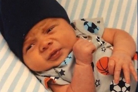 Bé 3 tháng tuổi tử vong vì bị mẹ... bỏ quên trong xe ô tô