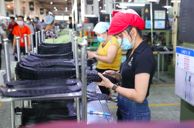 Tet bonus 2024, bazıları 300 milyon VND alıyor, bazıları sadece 1 kasa bira - 1 Thưởng Tết 2024, nơi nhận 300 triệu đồng, nơi chỉ 1 thùng bia - 1