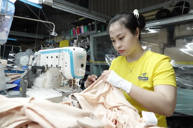 Nhiều công nhân chọn ở lại TPHCM dịp 30/4 để tiết kiệm chi phí