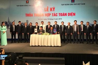 Petrolimex bắt tay PetroVietnam để ổn định thị trường xăng dầu trong nước?