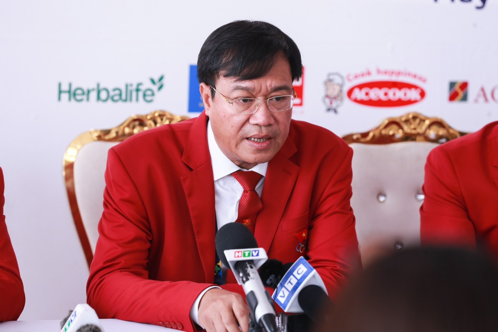 Trưởng đoàn Đặng Hà Việt: Ngành thể thao rất muốn giúp VĐV tăng lương - 2 Trưởng đoàn Đặng Hà Việt: Ngành thể thao rất muốn giúp VĐV tăng lương - 2