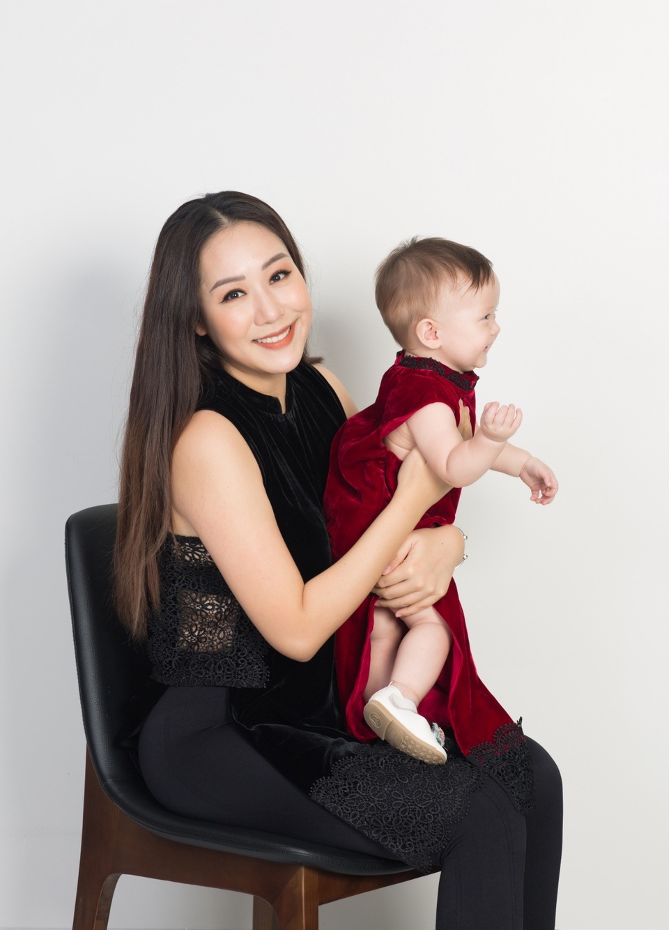 Hoa hậu Ngô Phương Lan bật mí kế hoạch đón Tết đầu tiên bên con gái - 1 Hoa hậu Ngô Phương Lan bật mí kế hoạch đón Tết đầu tiên bên con gái - 1