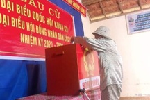 Những cử tri hơn 100 tuổi với 15 lần đi bỏ phiếu bầu cử