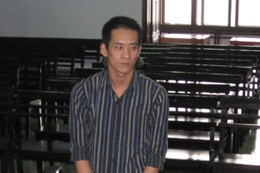 Ăn trộm để “lấy tiền nuôi em ăn học”!