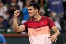 Alcaraz dễ dàng tiến vào tứ kết Indian Wells