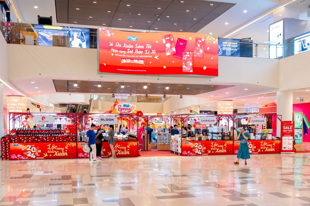 Khám phá khu vườn sắc xuân - Sắm tết rộn ràng đón 2024 tại SC VivoCity - 3 Khám phá khu vườn sắc xuân - Sắm tết rộn ràng đón 2024 tại SC VivoCity - 3