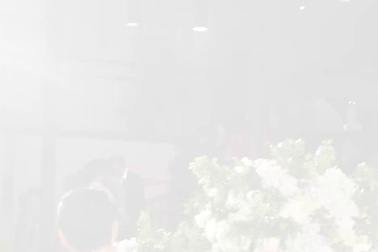 Hồ Hạnh Nhi nổi bật với phong cách hiện đại