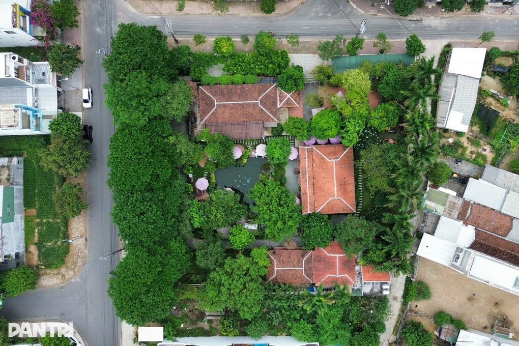 Vì sao công an đình chỉ điều tra vụ án 6 cựu cán bộ sai phạm về đất đai - 1 Vì sao công an đình chỉ điều tra vụ án 6 cựu cán bộ sai phạm về đất đai - 1
