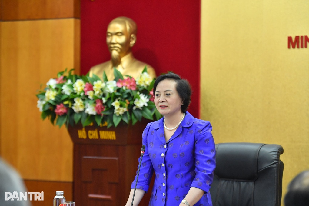 Bộ Nội vụ chọn 34 cán bộ tiêu biểu đưa về địa phương 3 tháng - 1 Bộ Nội vụ chọn 34 cán bộ tiêu biểu đưa về địa phương 3 tháng - 1