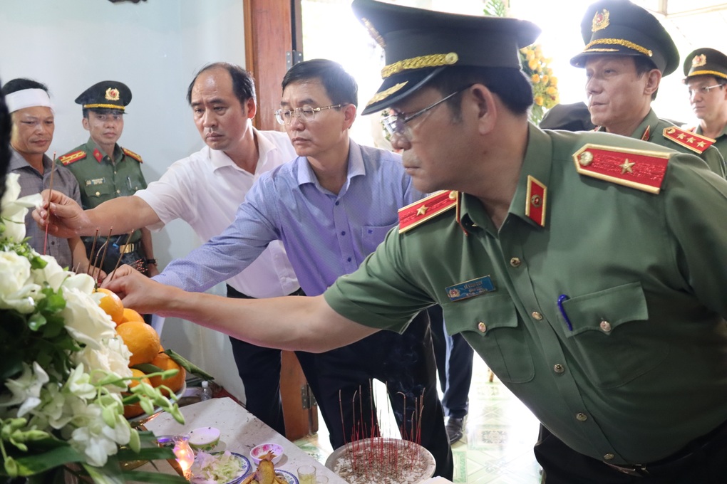 4 công an hy sinh trong vụ tấn công ở Đắk Lắk được công nhận liệt sĩ - 4 4 công an hy sinh trong vụ tấn công ở Đắk Lắk được công nhận liệt sĩ - 4