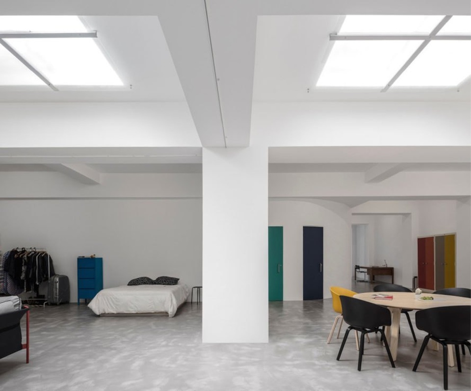 Bất ngờ vợ chồng trẻ cải tạo gara cũ thành nhà đẹp như mơ - 8