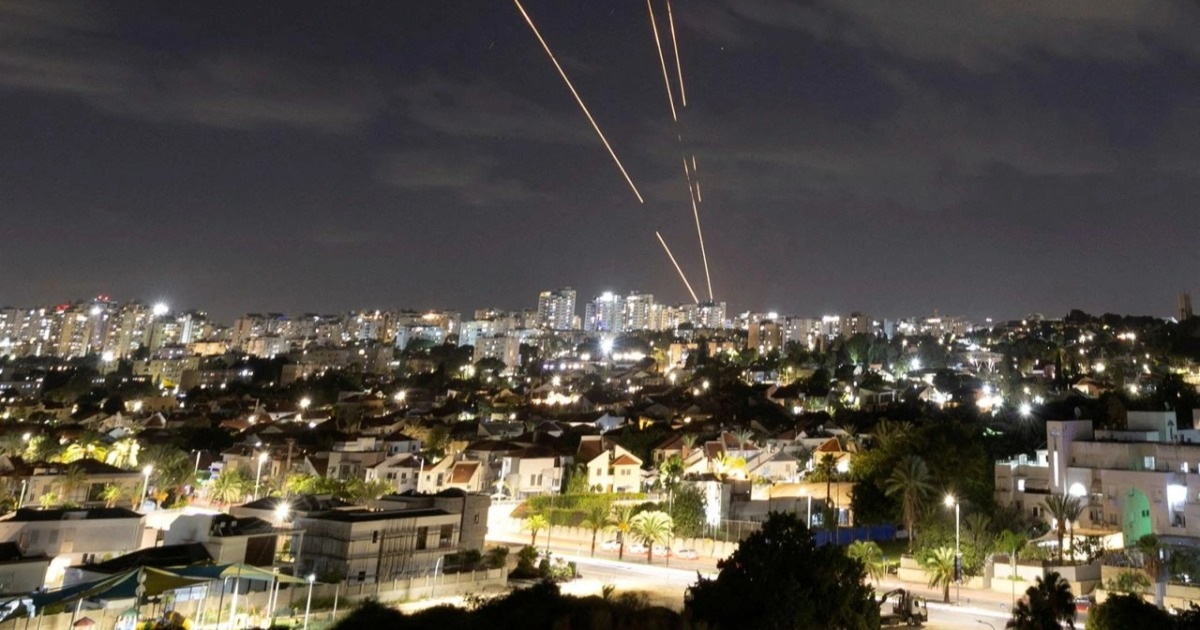 Iran dọa đáp trả không giới hạn, Mỹ tuyên bố bảo vệ Israel