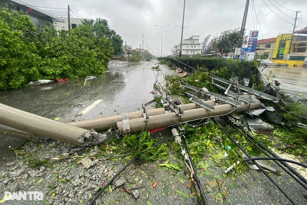 Cập nhật chiều 7/9: Hàng triệu hộ dân phía Bắc bị mất điện do bão Yagi - 1 Cập nhật chiều 7/9: Hàng triệu hộ dân phía Bắc bị mất điện do bão Yagi - 1