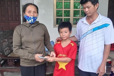 Nhặt được 7 triệu đồng, cậu học trò nghèo trả lại cho người đánh rơi