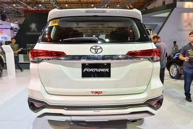 Thực hư mua xe Fortuner mới phải lắp bộ phụ kiện 100 triệu đồng