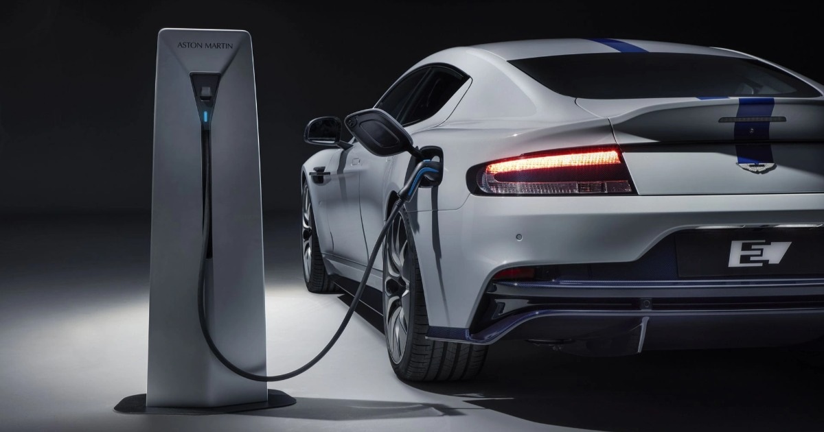 View - Aston Martin lùi kế hoạch ra mắt xe điện, ưu tiên xe hybrid cắm sạc | Báo Dân trí