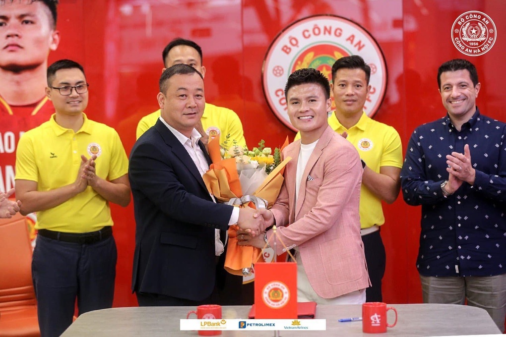 Quang Hải: CLB Công An Hà Nội là trang mới trong sự nghiệp của tôi - 2 Quang Hải: CLB Công An Hà Nội là trang mới trong sự nghiệp của tôi - 2