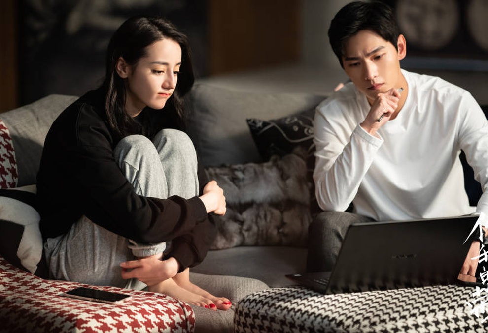 Địch Lệ Nhiệt Ba và Dương Dương được fan đẩy thuyền vì... hôn quá ngọt - 5 Địch Lệ Nhiệt Ba và Dương Dương được fan đẩy thuyền vì... hôn quá ngọt - 5
