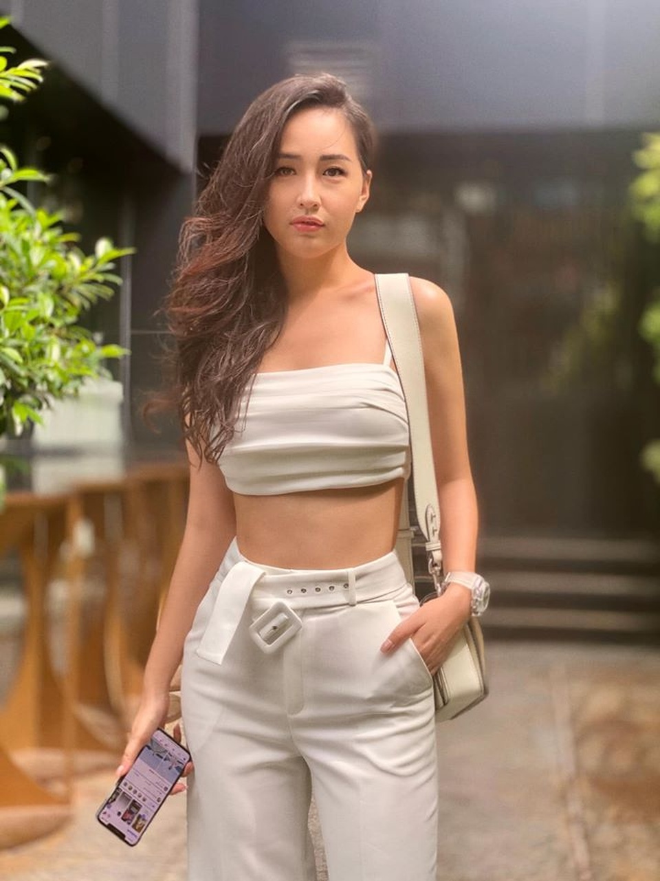 Hoa hậu Mai Phương Thuý, Ngọc Hân táo bạo bất ngờ với ảnh áo tắm, bán nude - 5 Hoa hậu Mai Phương Thuý, Ngọc Hân táo bạo bất ngờ với ảnh áo tắm, bán nude - 5