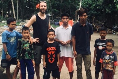 Du khách Mỹ suýt chết đuối quyên tiền 15.000 USD trả ơn nơi cứu mạng