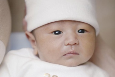 Tạ Đình Phong khoe ảnh con trai thứ hai