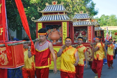 Hội An tưng bừng lễ hội giỗ tổ nghề gốm Thanh Hà