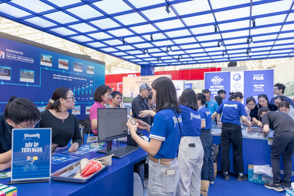 Hội chợ Mùa Thu lần thứ nhất - 2025: Dấu ấn mới của Vingroup với các sự kiện tầm cỡ - 4 Hội chợ Mùa Thu lần thứ nhất - 2025: Dấu ấn mới của Vingroup với các sự kiện tầm cỡ - 4