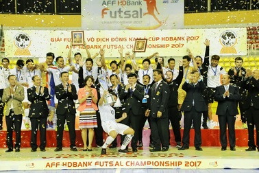 Thái Lan vô địch, đội tuyển futsal Việt Nam chỉ về hạng tư giải futsal Đông Nam Á HDBank Cup 2017
