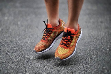 Xu hướng giày thể thao “Sport Chic” khiến giới trẻ mê mệt