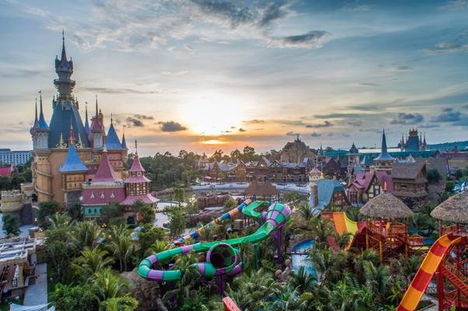 Du lịch Phú Quốc: “Diều gặp gió” nhờ những điểm đến nghỉ dưỡng, mua sắm, giải trí mới - 1 Du lịch Phú Quốc: “Diều gặp gió” nhờ những điểm đến nghỉ dưỡng, mua sắm, giải trí mới - 1