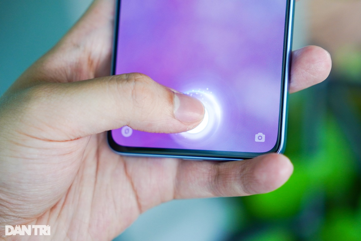 Cận cảnh Oppo Reno7 Pro 5G - Đối thủ của iPhone 13, Xiaomi 12 - 11 Cận cảnh Oppo Reno7 Pro 5G - Đối thủ của iPhone 13, Xiaomi 12 - 11