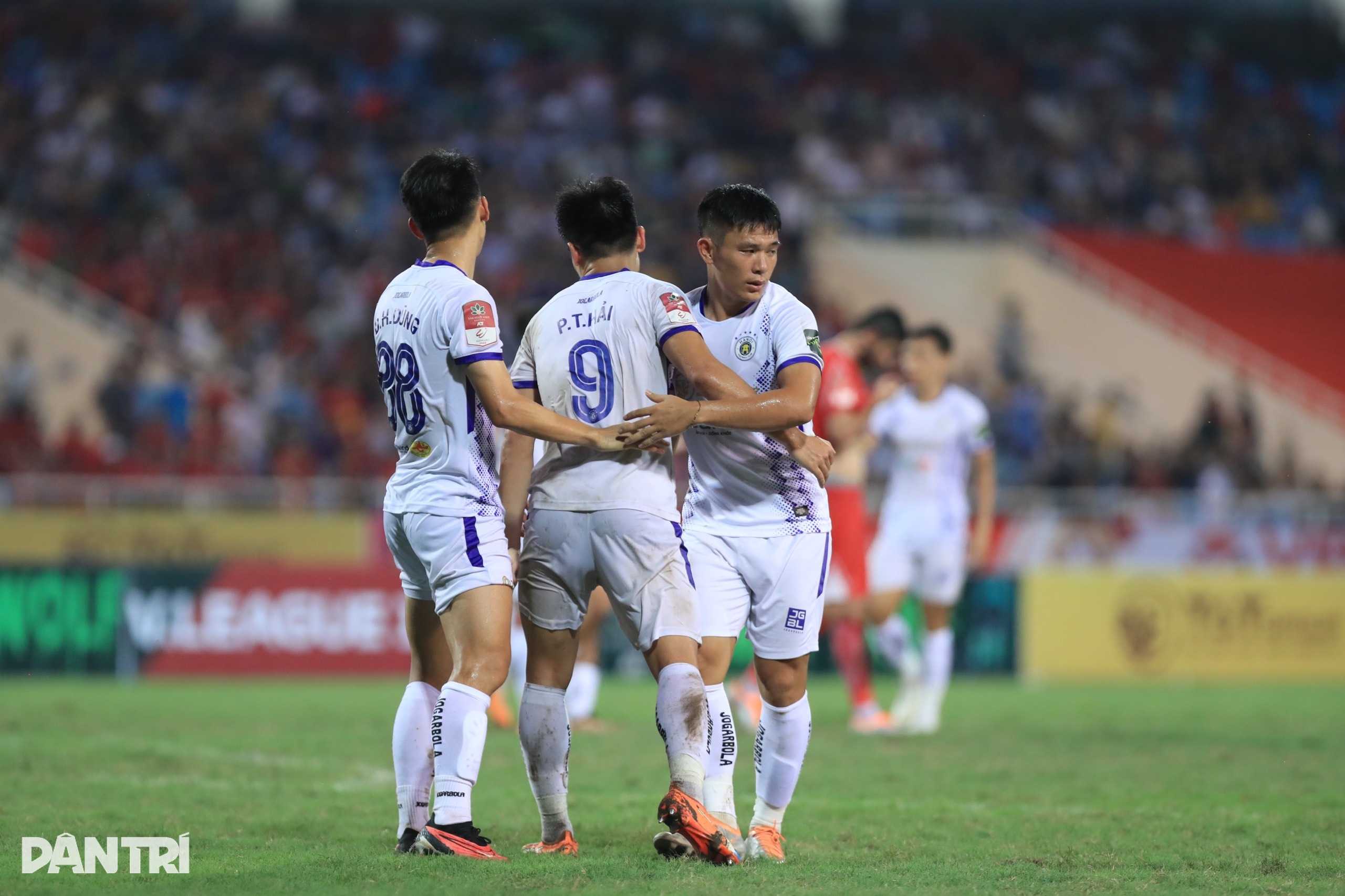Hanoj FC stále nemůže využít zahraničního hráče Denilsona Juniora - 1 Hà Nội FC vẫn chưa thể dùng ngoại binh Denilson Junior - 1
