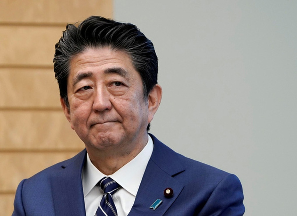Báo Nhật: Cựu Thủ tướng Abe Shinzo bị bắn vào ngực - 1 Báo Nhật: Cựu Thủ tướng Abe Shinzo bị bắn vào ngực - 1