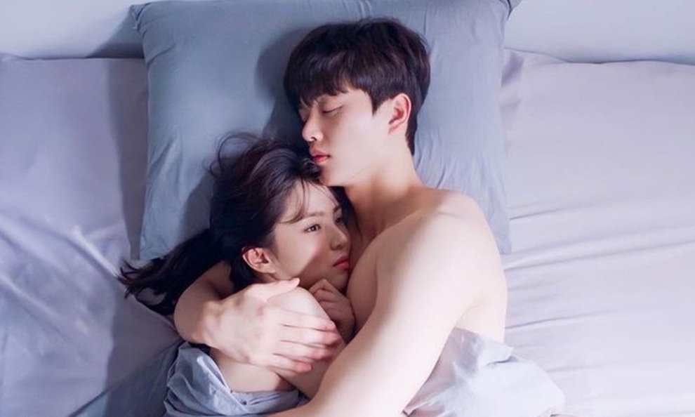 Ngập tràn cảnh ân ái, bộ phim 19+ Nevertheless vẫn khó giữ khán giả - 2 Ngập tràn cảnh ân ái, bộ phim 19+ Nevertheless vẫn khó giữ khán giả - 2