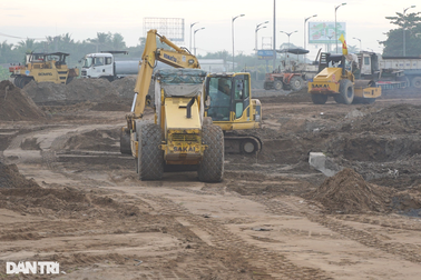 Cao tốc Mỹ Thuận - Cần Thơ: Cận ngày về đích vẫn thiếu gần 95.000m3 cát