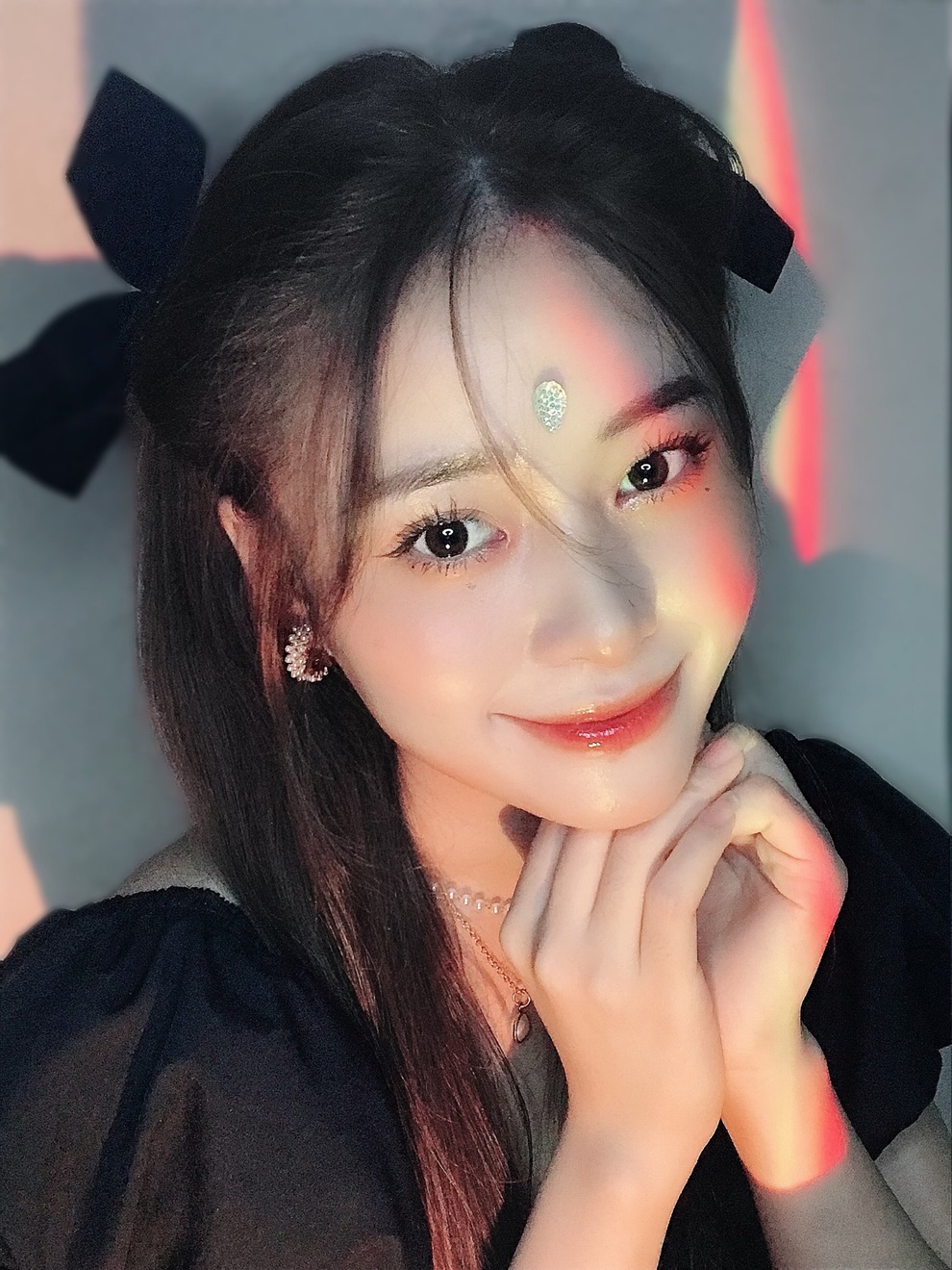 Hot girl gác bằng đại học giáo viên, rẽ hướng sang nghề trang điểm - 4 Hot girl gác bằng đại học giáo viên, rẽ hướng sang nghề trang điểm - 4