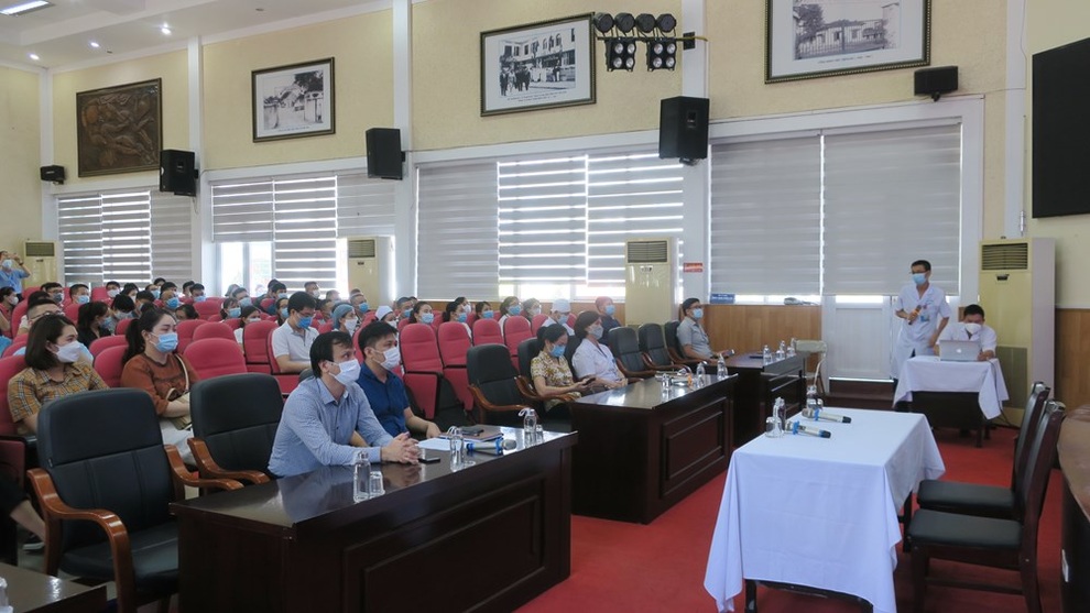 70 y bác sĩ Quảng Ninh lên đường chi viện TPHCM - 3 70 y bác sĩ Quảng Ninh lên đường chi viện TPHCM - 3