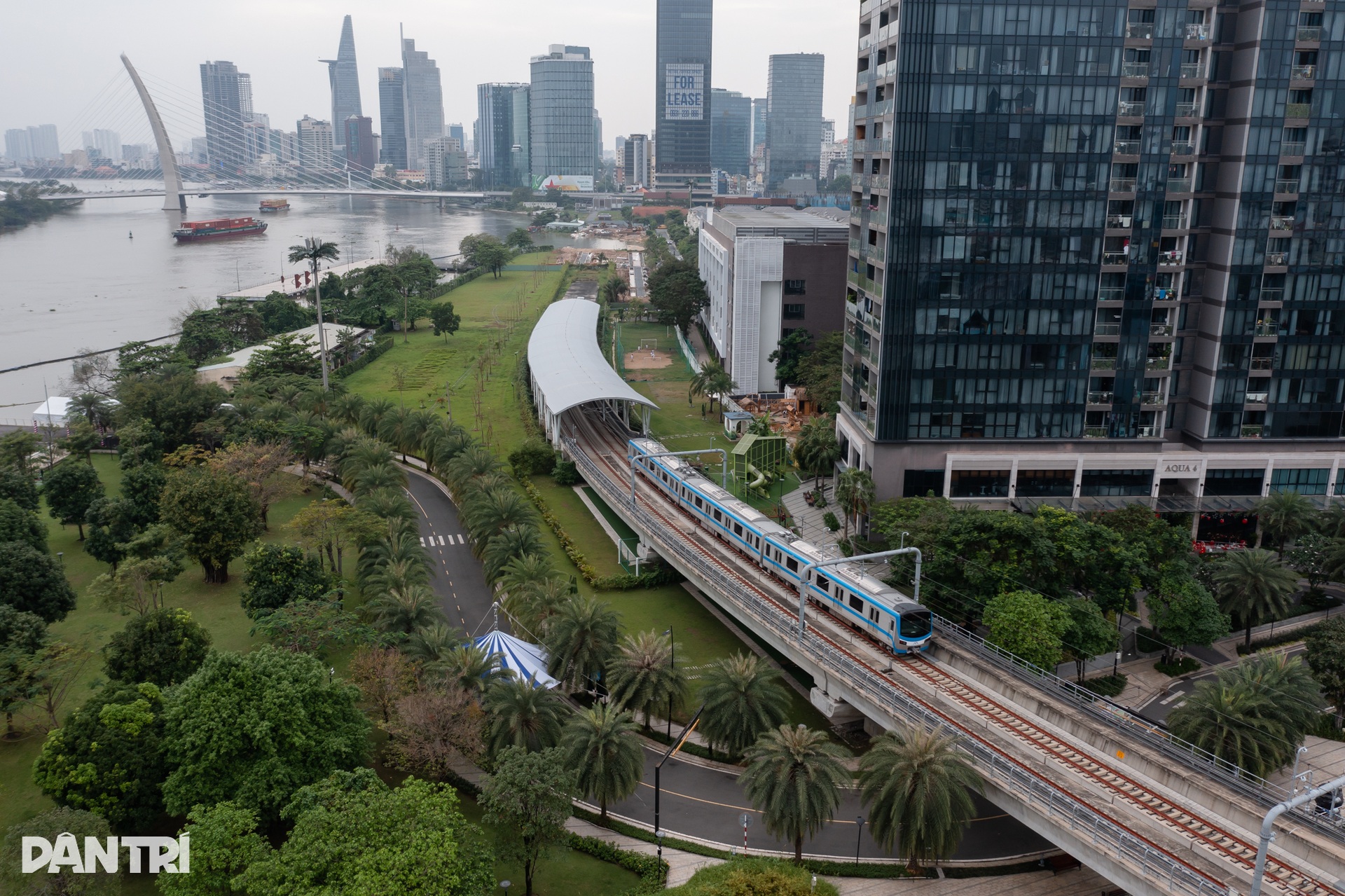 Diện mạo tuyến metro đầu tiên của TPHCM trước ngày vận hành - 1 Diện mạo tuyến metro đầu tiên của TPHCM trước ngày vận hành - 1