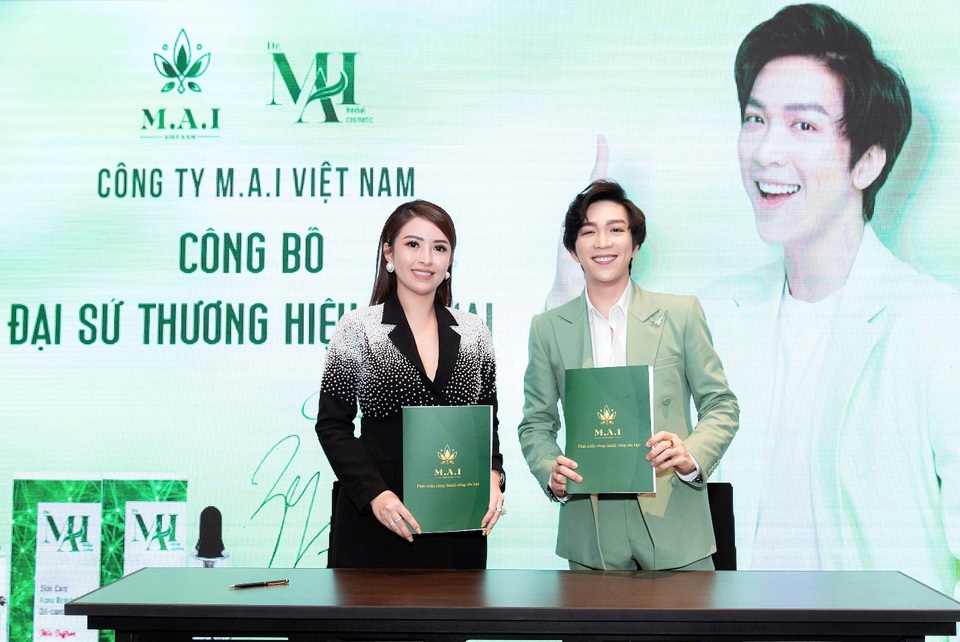 Ca sỹ Tăng Phúc xuất hiện với vai trò mới của năm 2021 - 2 Ca sỹ Tăng Phúc xuất hiện với vai trò mới của năm 2021 - 2